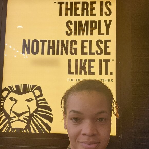 Meet your Posher, NikNak - Picture 3 of 7